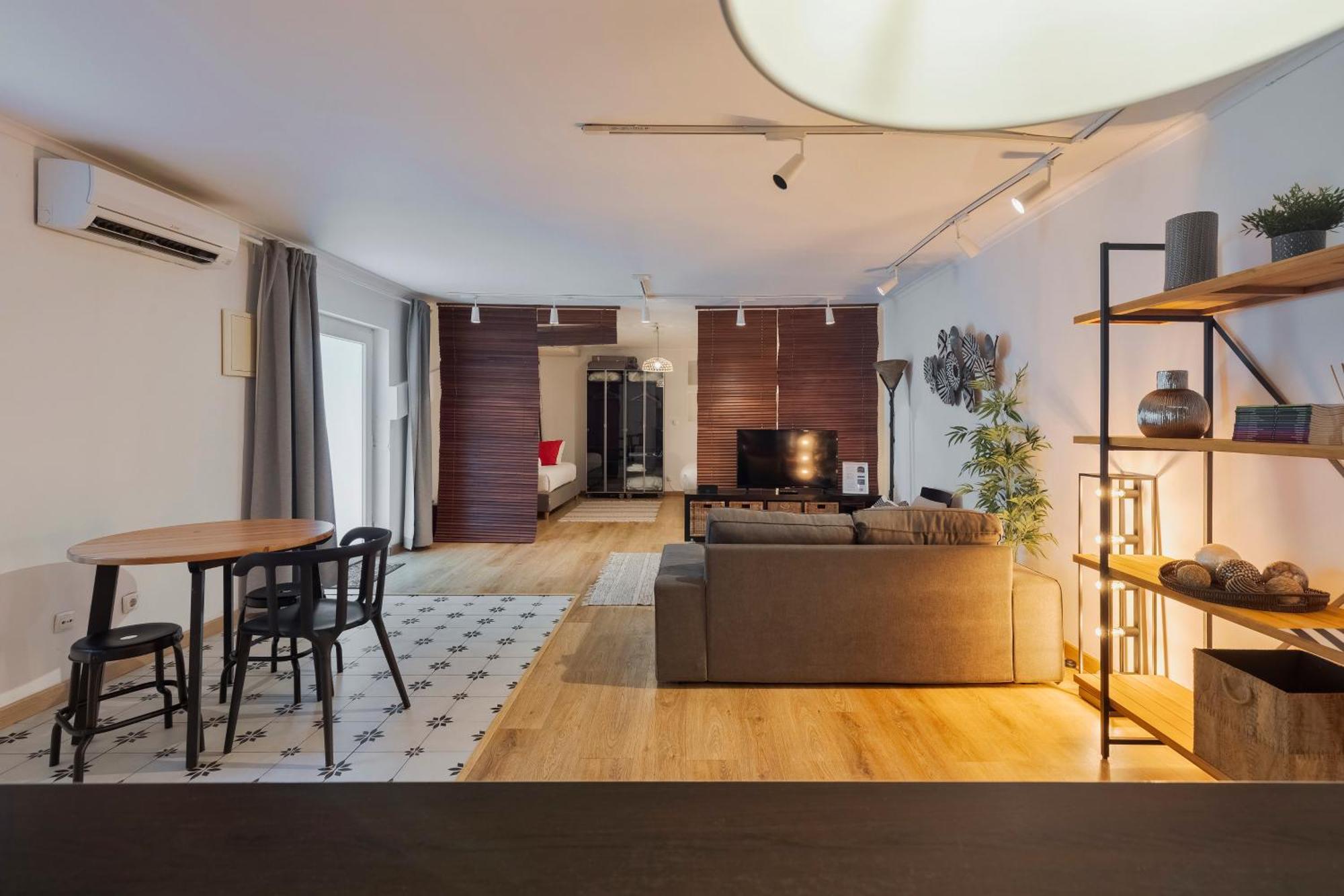 Apartment Liberdade Secret Garden *
